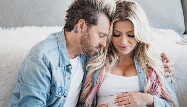 Alexa Bliss et Ryan Cabrera accueillent leur premier enfant