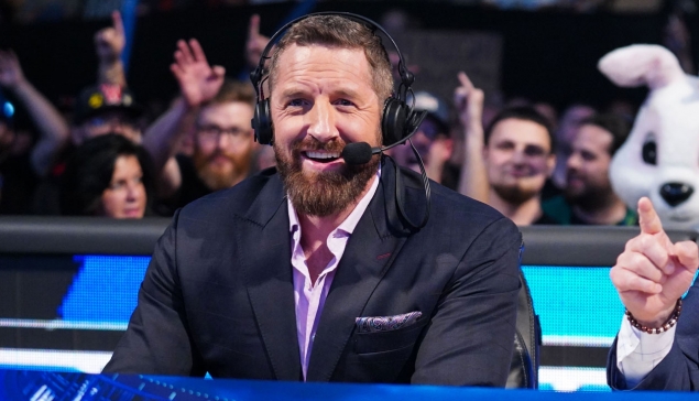 Wade Barrett sera de retour à la table des commentateurs de SmackDown